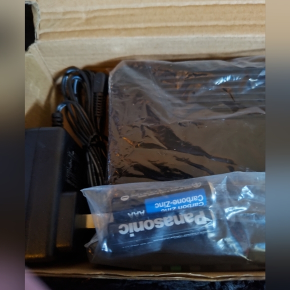 RCA converter box - Picture 3 of 4